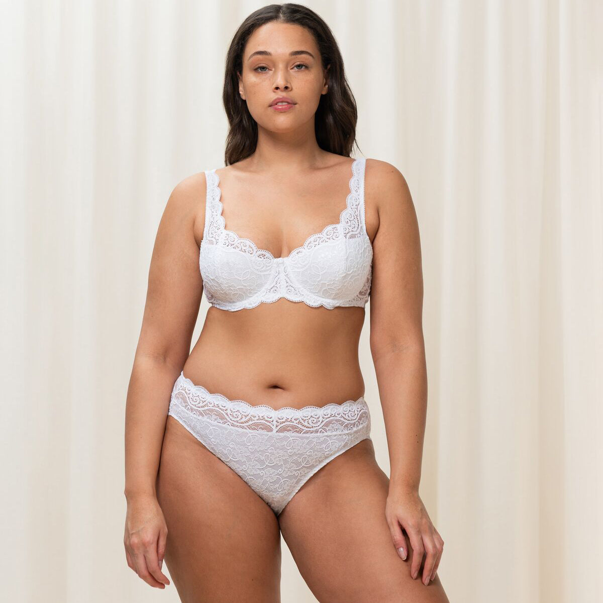 Triumph Amourette 300 WHP - White - 10166798-0003