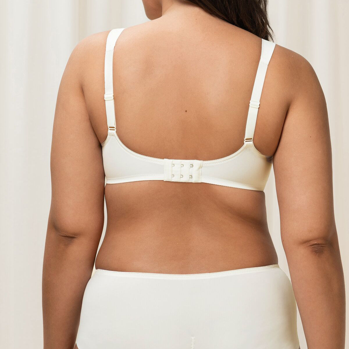 Triumph Essential Minimizer W - Off White - 10166830-00GT