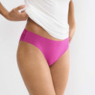 Triumph Pretty Micro tai trusse, pink - 10222241 - 1590 - Plum Fusion