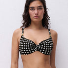 Chantelle Sauvage bikini top med bøjle, sort - C17UM0 - C68 - Dolce