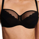 Chantelle EasyFeel Floral Touch BH med bøjle, sort - C94210 - 011 - Black