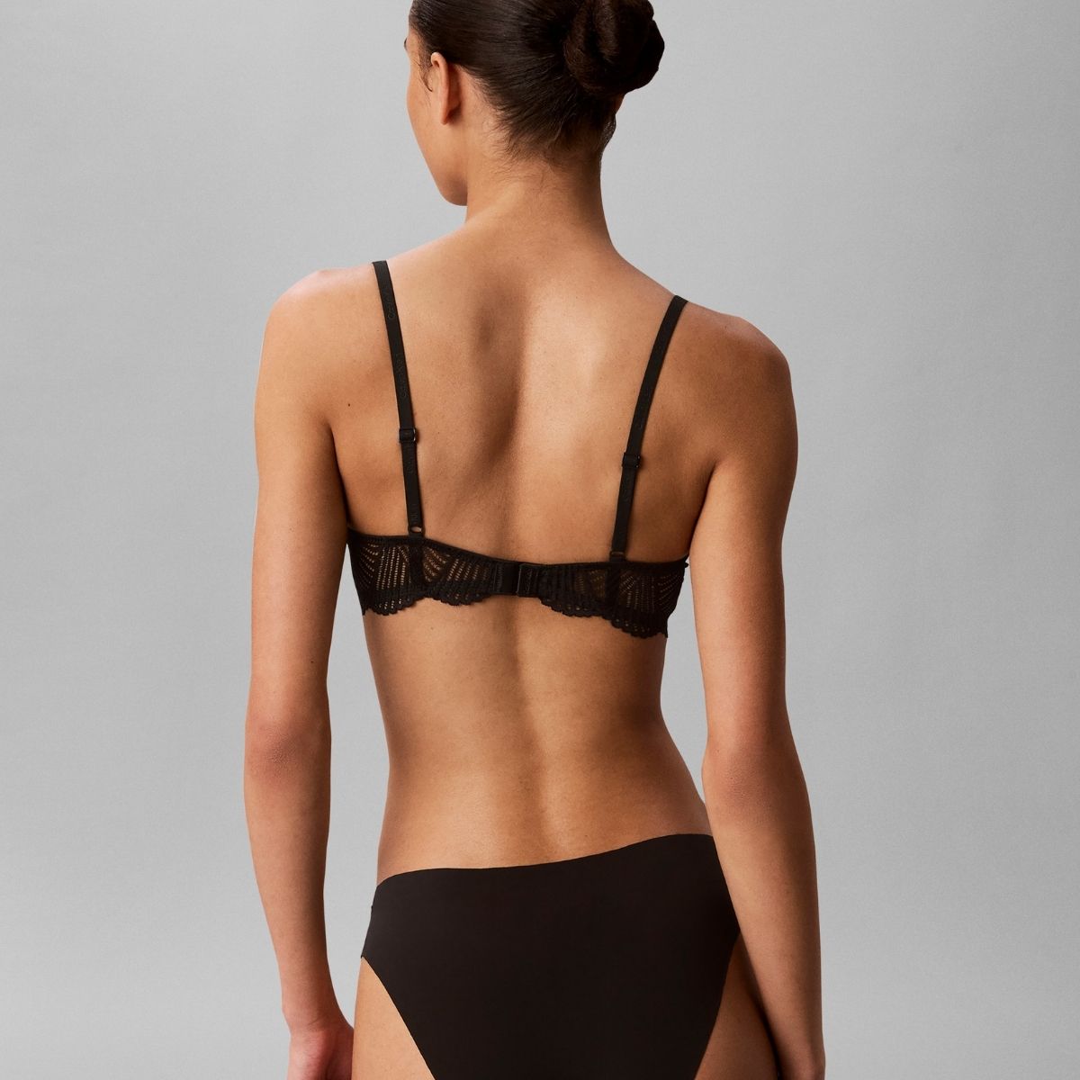Calvin Klein Perfectly Fit push-up BH, sort - LV00QF9082 - UB1 - Black